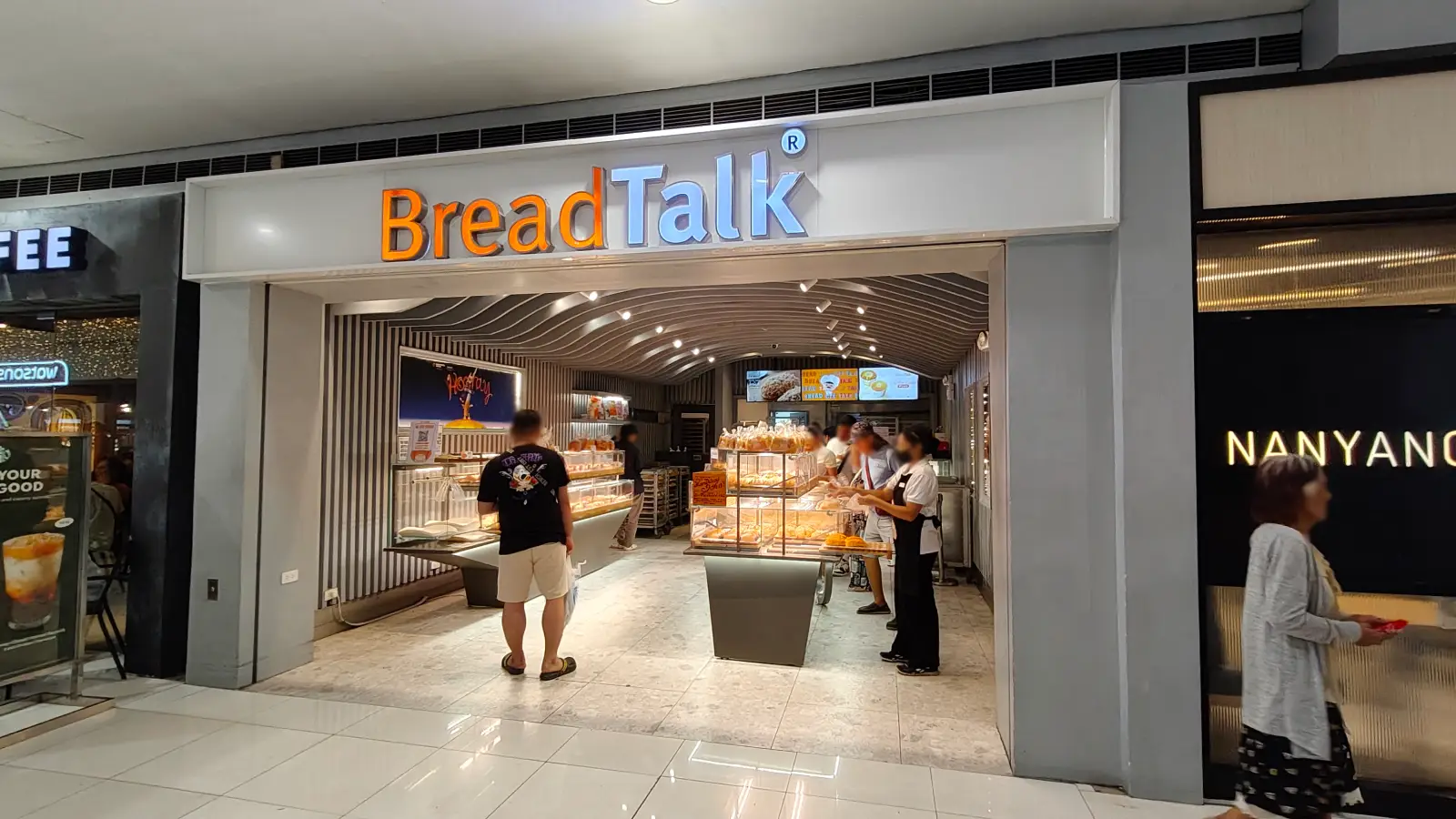 BREADTALK in SM Megamall